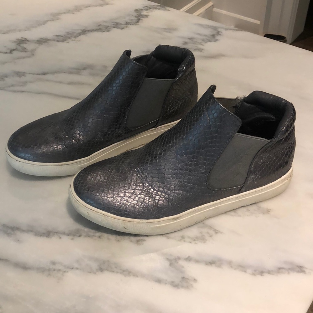 Chic Snakeskin shoes